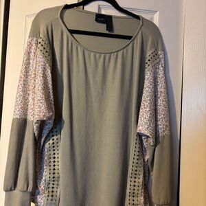 Stylish Women's Top in Gray by [Brand]